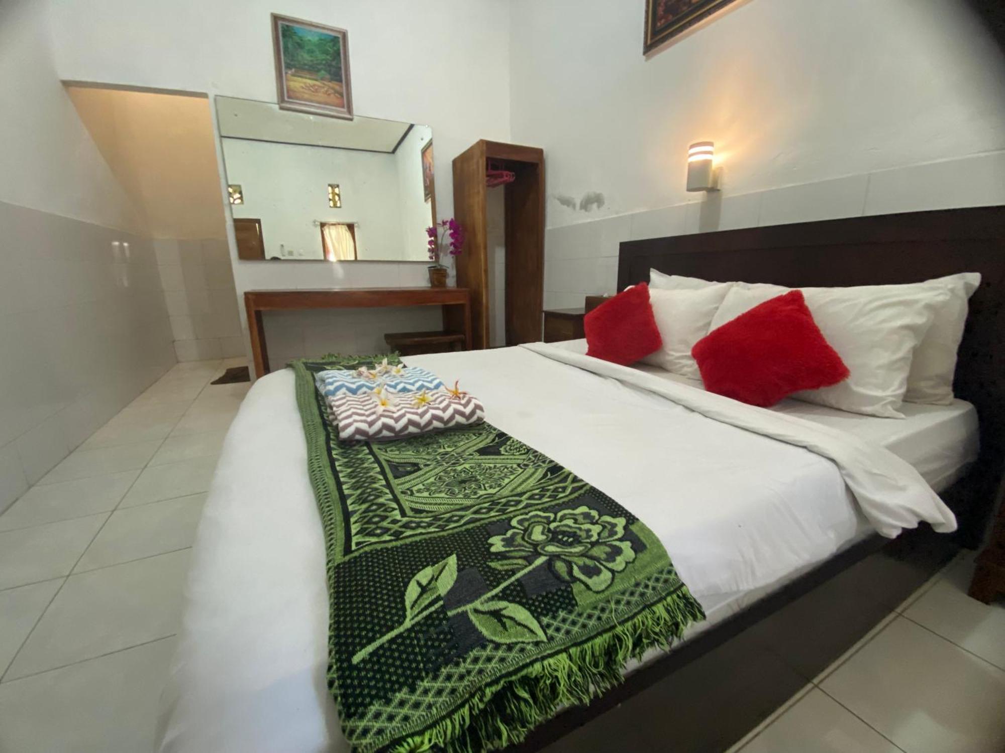 My Art Hostel Batununggul Luaran gambar