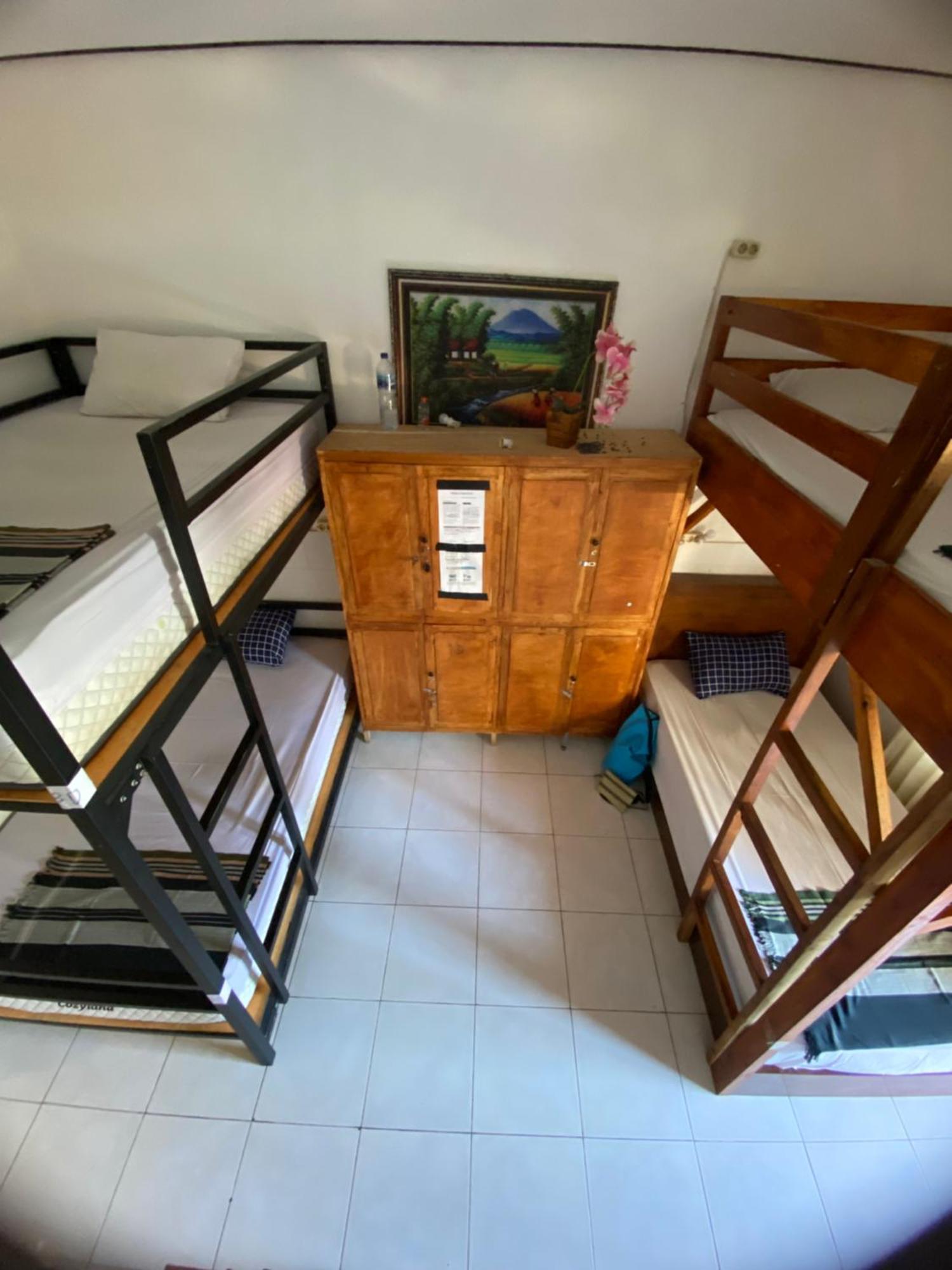 My Art Hostel Batununggul Luaran gambar