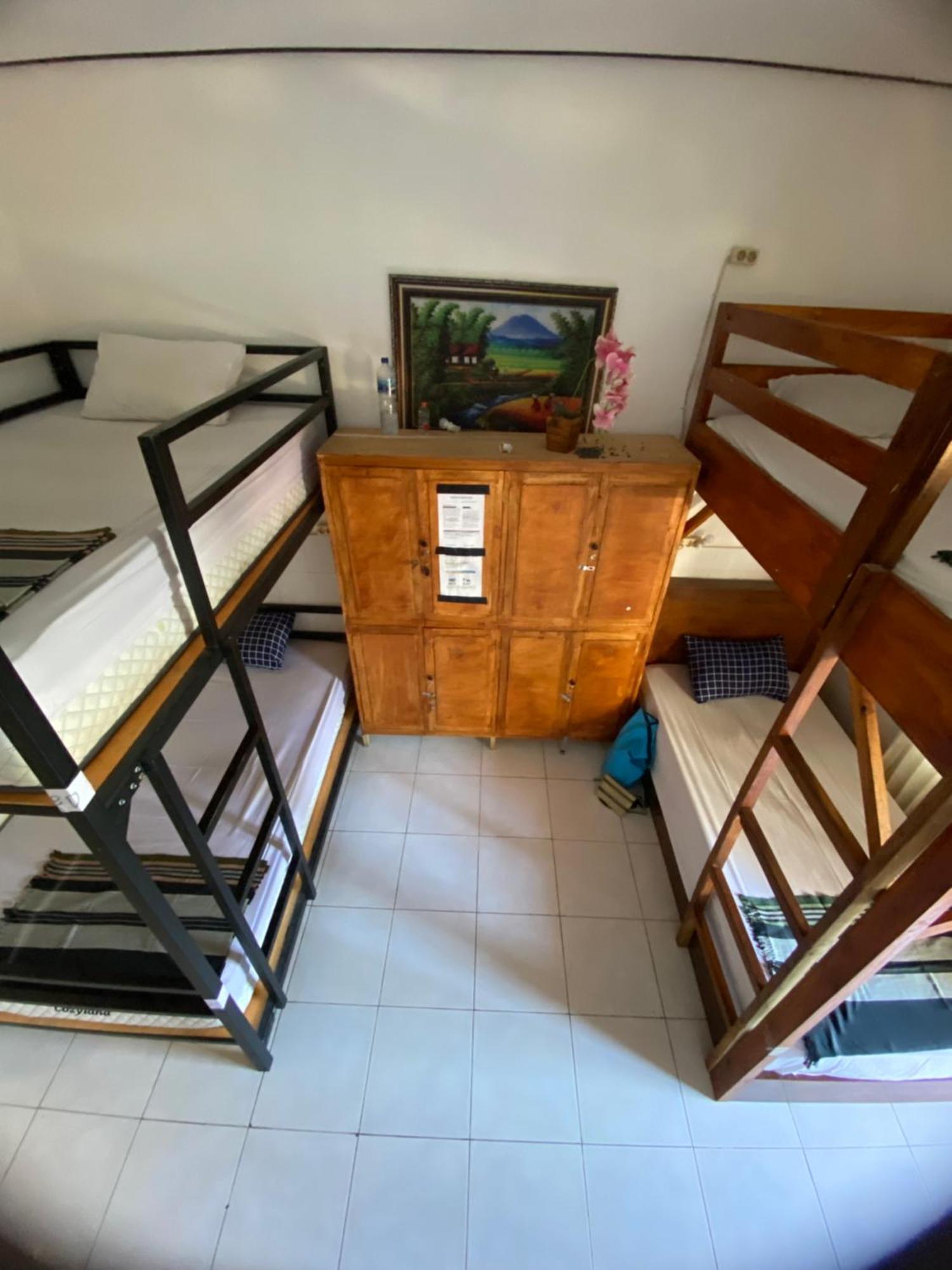 My Art Hostel Batununggul Luaran gambar