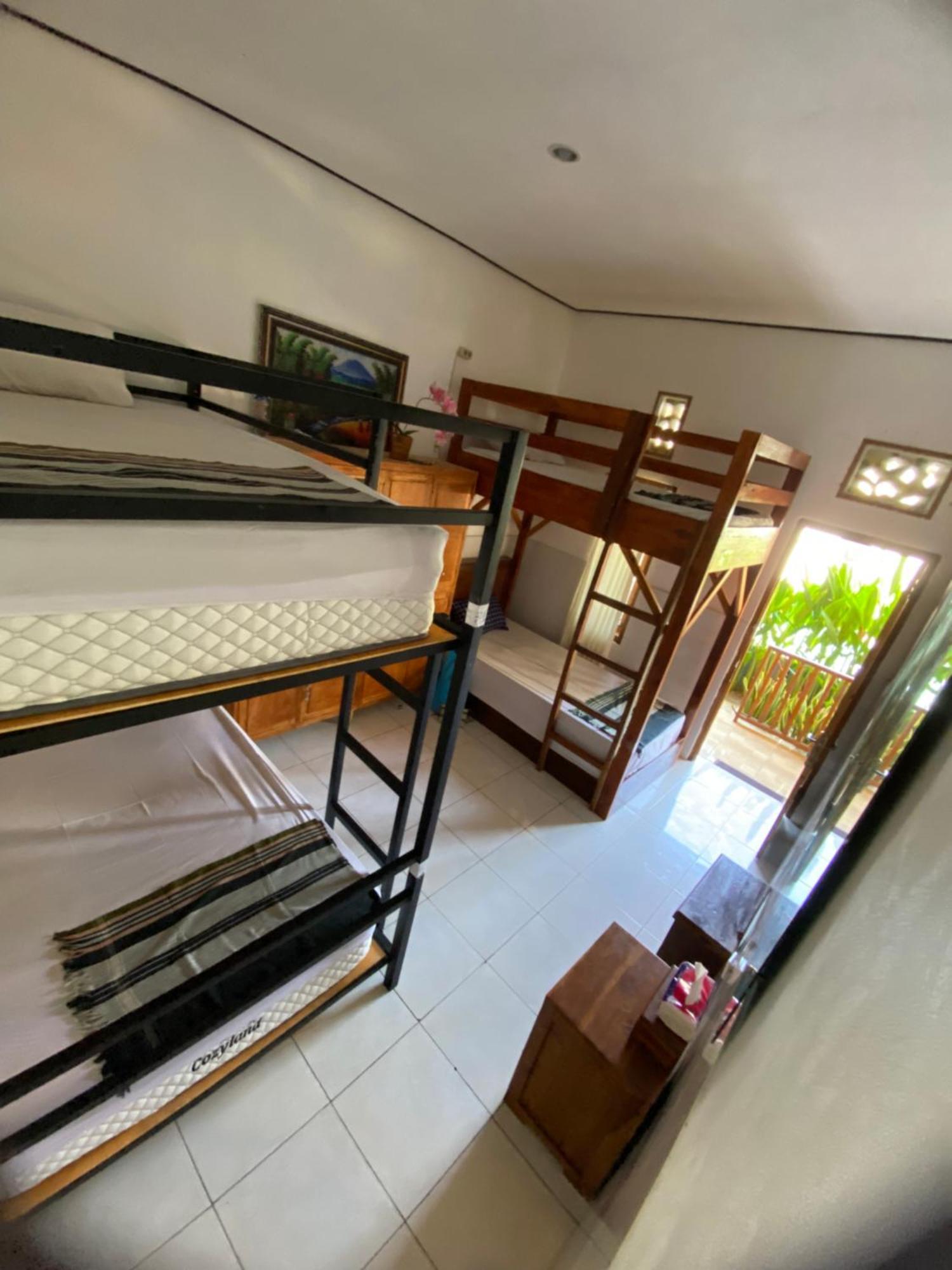 My Art Hostel Batununggul Luaran gambar